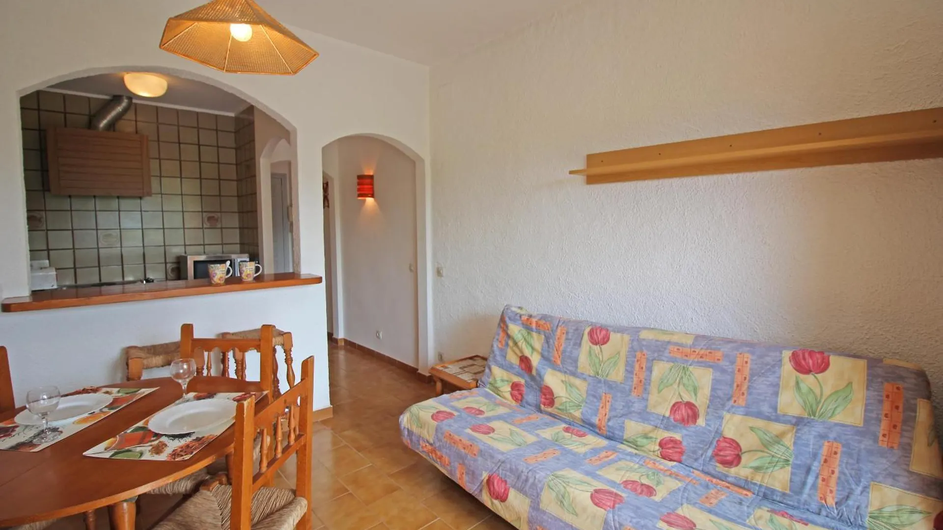 Basic Comfort Studio Poblat Tipic 0168 Empuriabrava 0*,